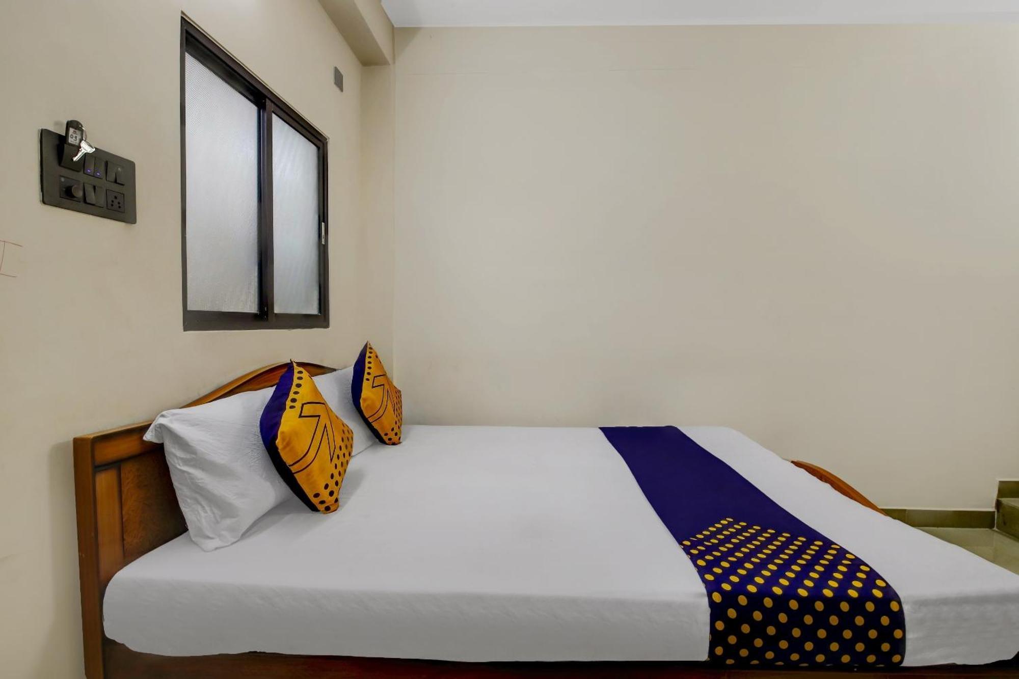 Spot On 73621 Srinivasa Boarding And Lodging Jalahalli Екстер'єр фото